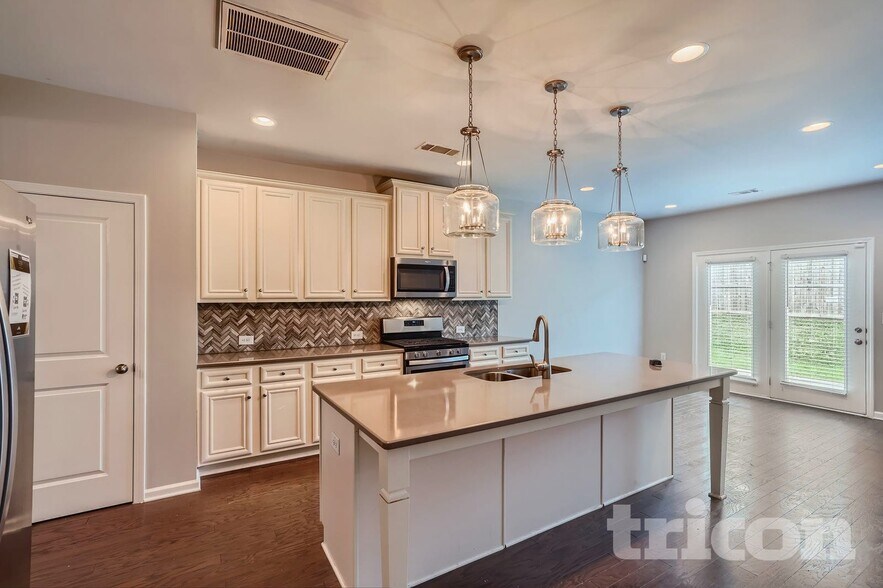 Building Photo - 7943 Nolan Trail