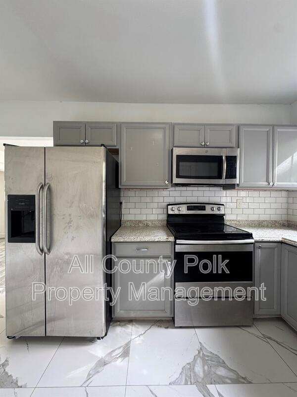 Building Photo - 724 Euclid Ave