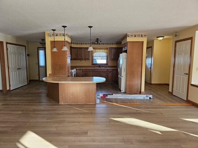 Kitchen from Family Room - 1009 Woodland St SW