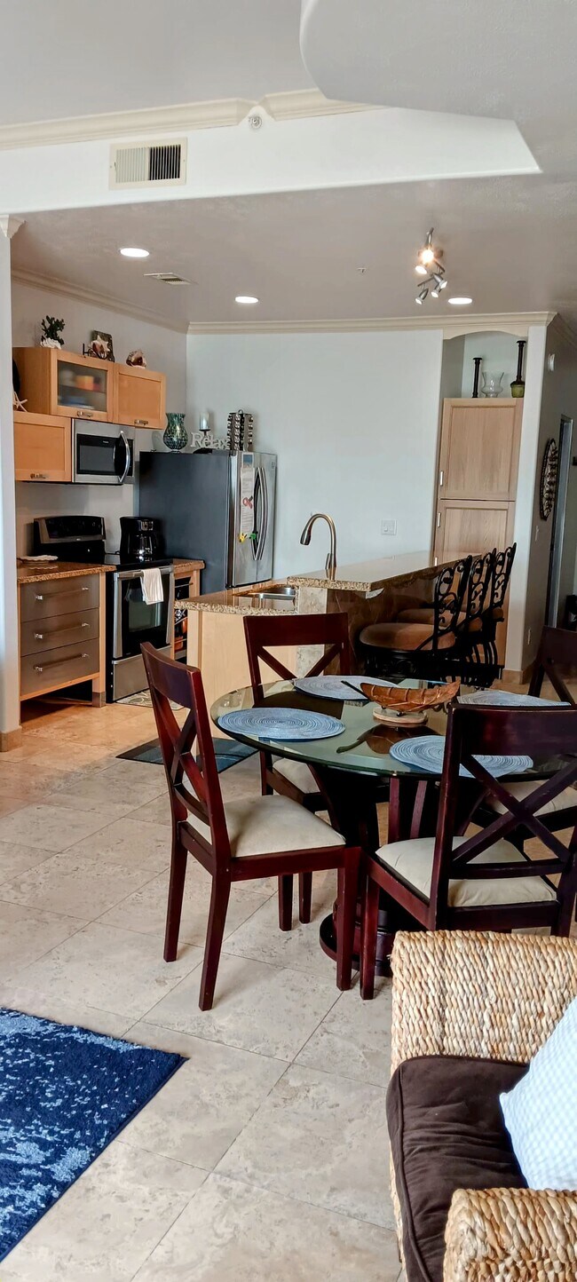 Building Photo - 9420 Seawall Blvd