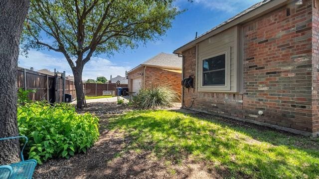 Building Photo - 2208 Barret Dr