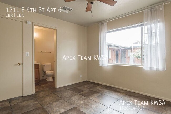 Building Photo - 1211 E 9th St