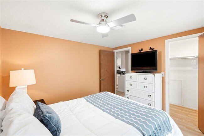 Building Photo - 1008 Heron Ct