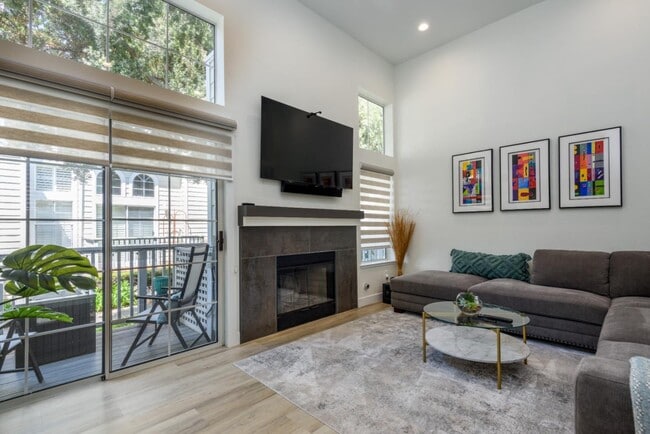 Building Photo - 1 Passage Ln