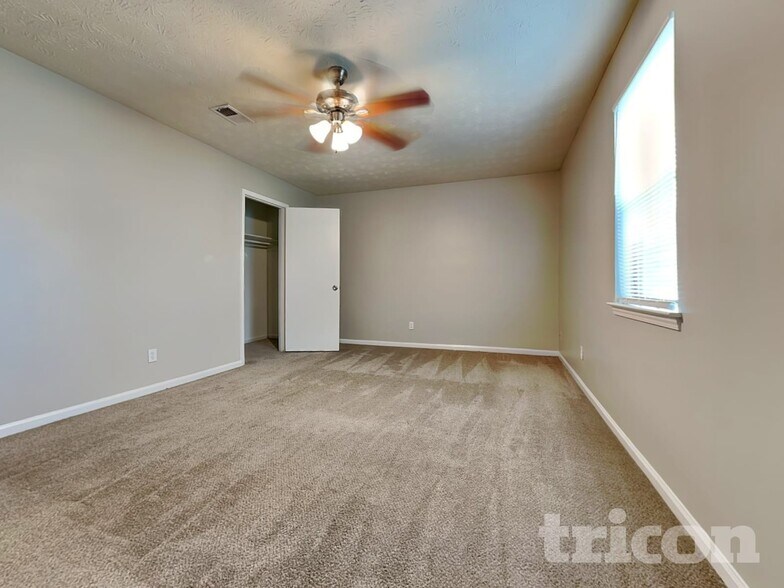 Building Photo - 2224 Clinchfield Ct