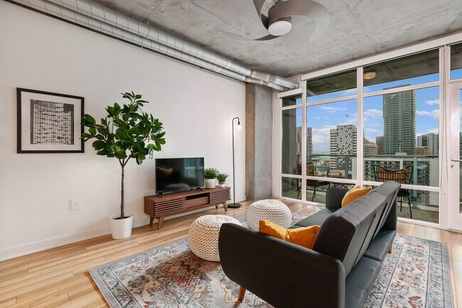 Building Photo - 1080 Park Blvd