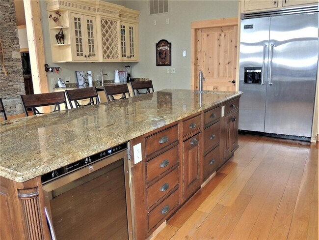 Building Photo - 438 Doodletown Rd