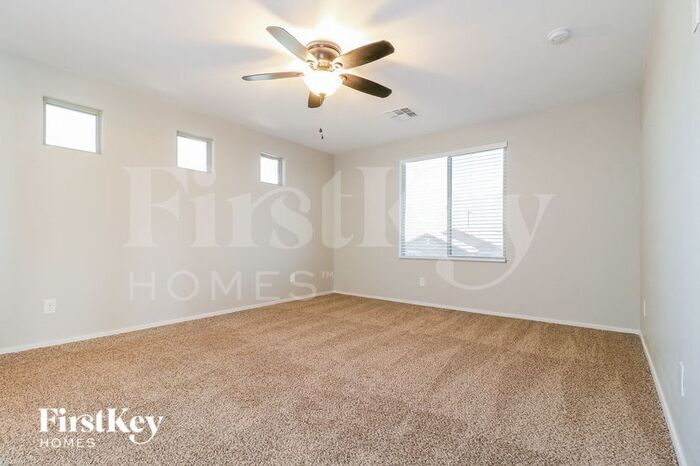 Building Photo - 17964 W Louise Dr