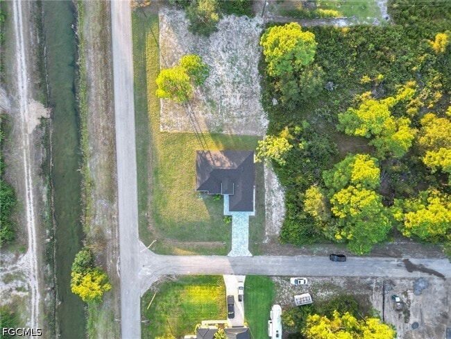 Building Photo - 1601 Clark Ave