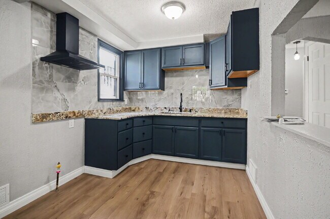 Building Photo - Charming & Updated 3-Bedroom Home in Detroit! OWNER SPECIAL-$500 off first months rent