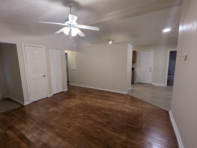 Building Photo - 1673 Audrey Pl NW