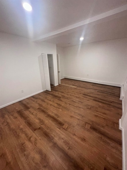 Building Photo - 23 Valley Pl