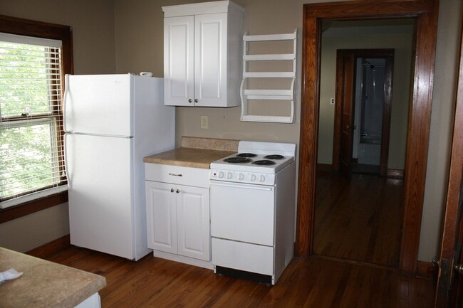 Building Photo - 4305 Murphy Rd