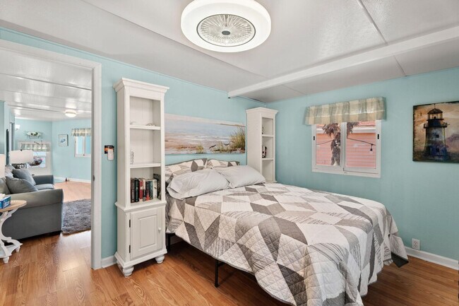 Building Photo - 1256 Nettles Blvd