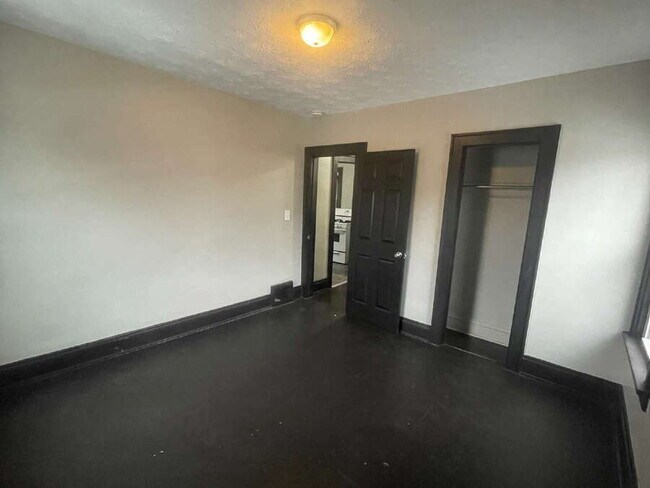 Building Photo - 2179 W 106th St