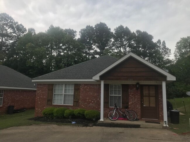 Building Photo - 124 Carrollton