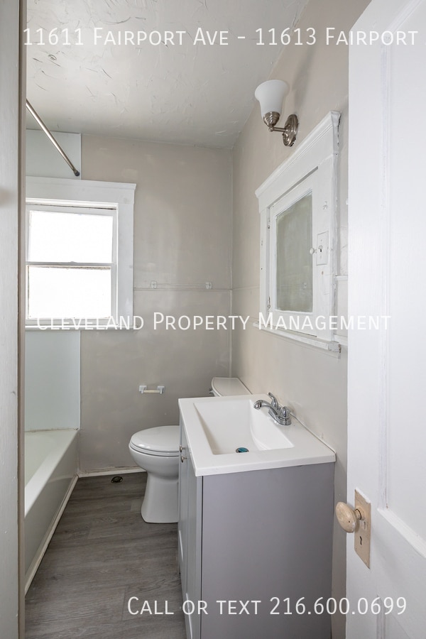 Building Photo - 11611 Fairport Ave