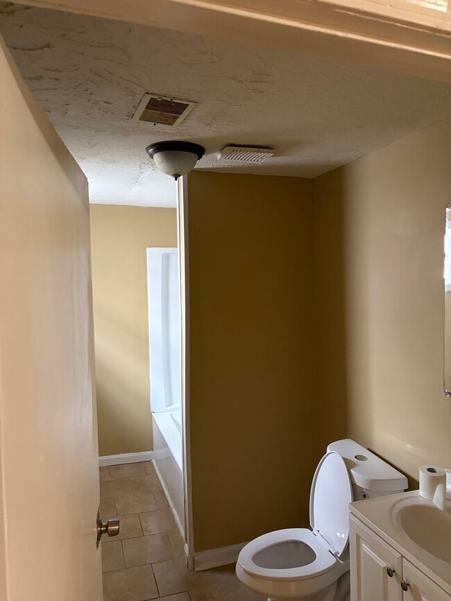 Building Photo - 855 Humler St