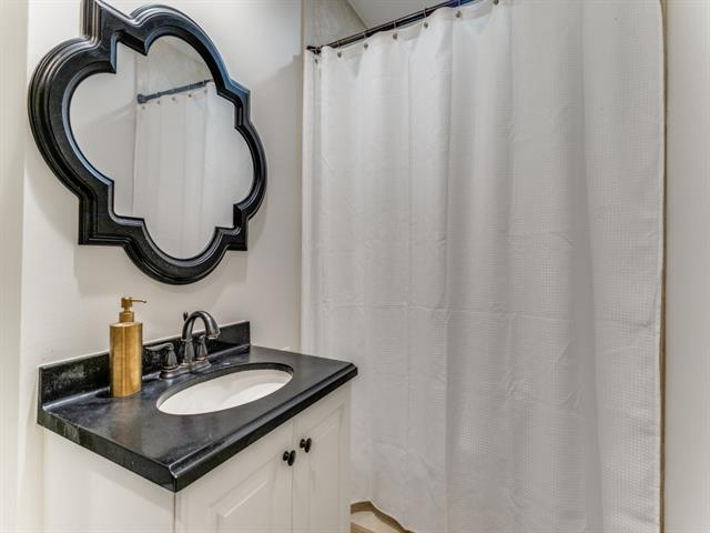 Building Photo - 9443 Waterview Rd