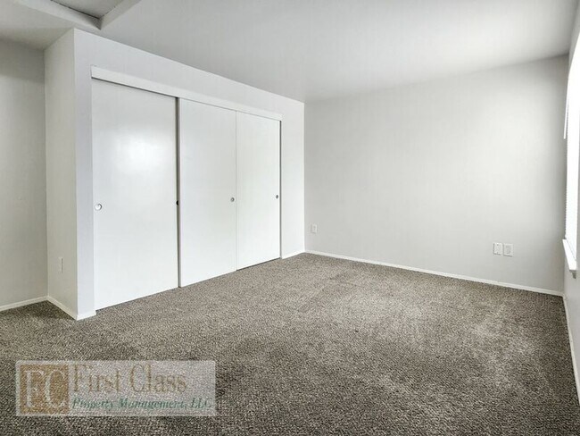 Building Photo - 1255 NW 183rd Ave