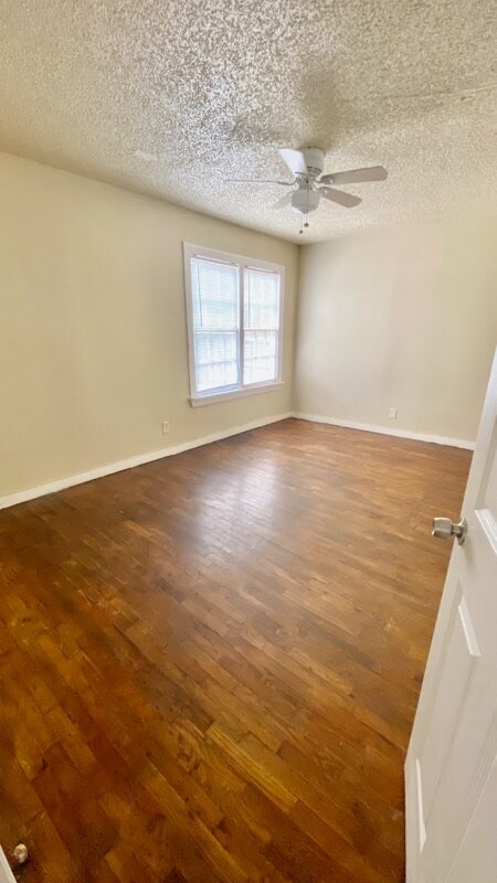 Building Photo - 3702 Avenue U