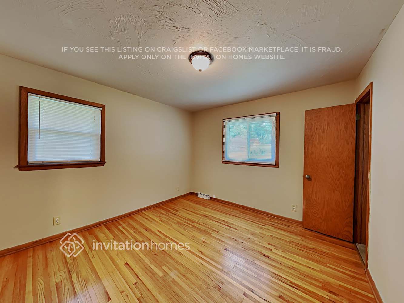 Building Photo - 17477 Java Ct N