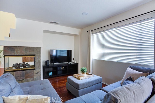 Building Photo - 14794 Goldenrain Dr