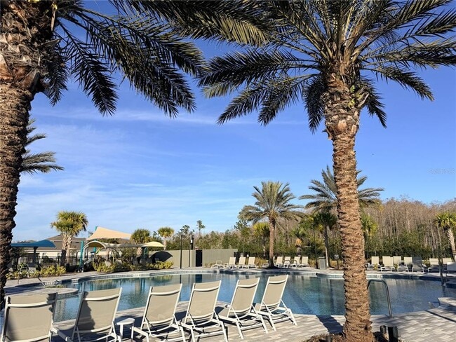 Building Photo - 9948 Red Canoe Aly