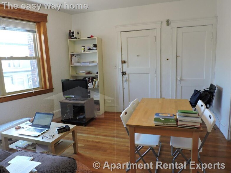 Building Photo - 97 Hancock St