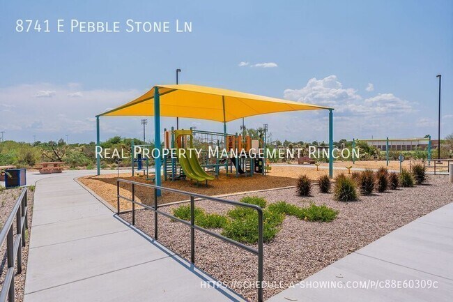 Building Photo - 8741 E Pebble Stone Ln