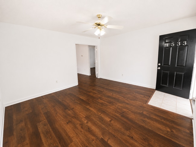 Building Photo - The Kind of Home You Walk into and Instantly Picture Yourself Living In