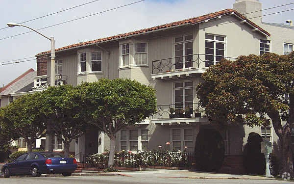 Building Photo - 2600 Union St