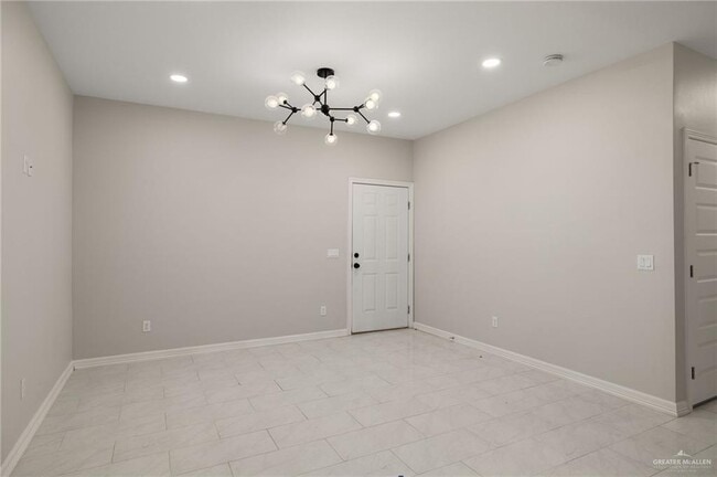 Building Photo - 4508 Larkspur Ave