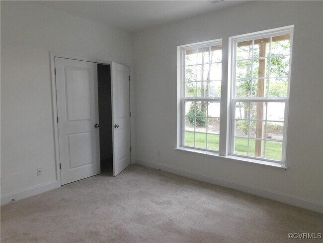 Building Photo - 7037 Leire Ln