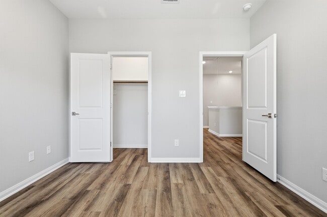 Building Photo - 9906 Clark Cyn Ln