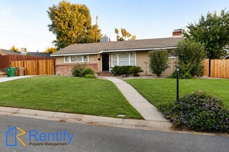 Building Photo - Charming 3bed/2bath Rustic Mid-Century Home