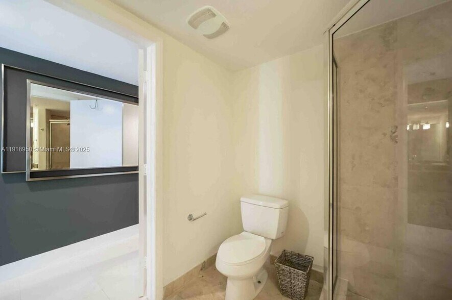 Building Photo - 41 SE 5th St