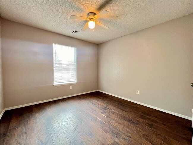 Building Photo - 4338 Chaparral Ln