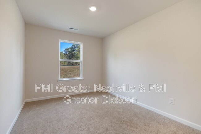 Building Photo - 305 Masters Way