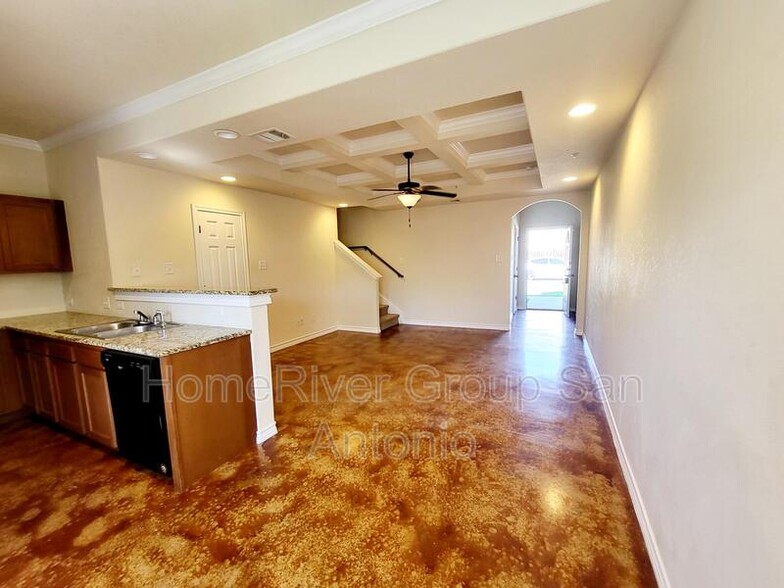 Building Photo - 6410 Melanzane Ave