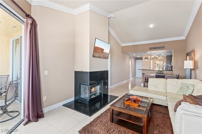 Building Photo - 210 E Flamingo Rd