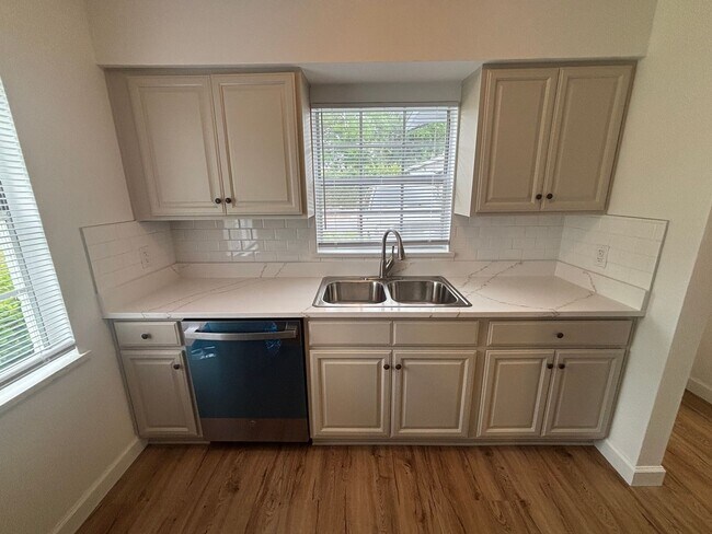 Building Photo - RPMD - 1023 (MU68)