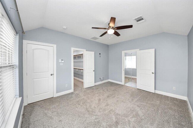 Building Photo - 333 Mammoth Springs Ln