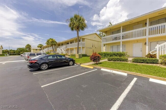 Building Photo - 4605 Bayshore Dr