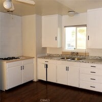 Building Photo - 501 University Pl