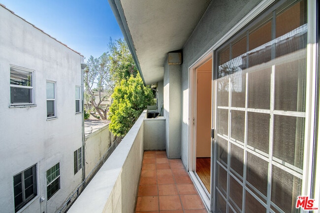 Building Photo - 1937 S Bedford St