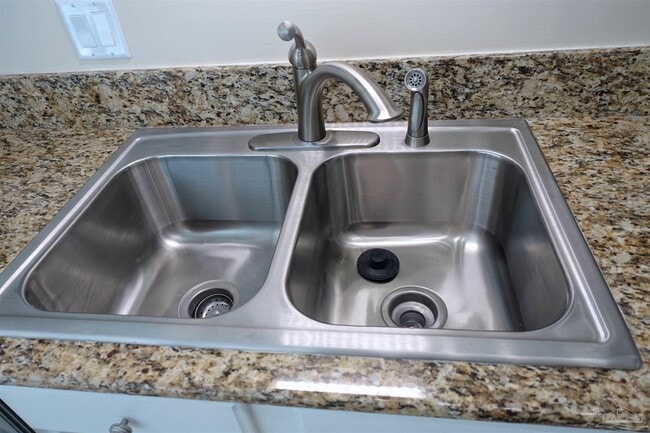 Building Photo - 2299 Scenic Hwy