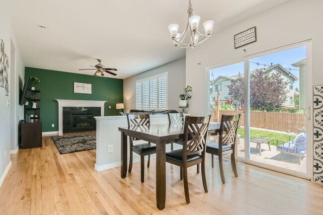 Building Photo - 10122 Richfield Way