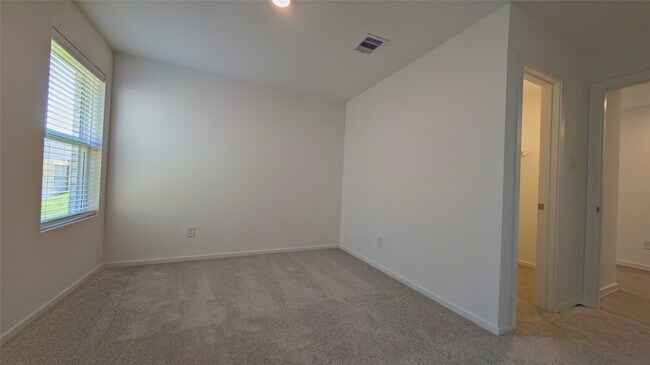 Building Photo - 29039 Grazing Plns Ln