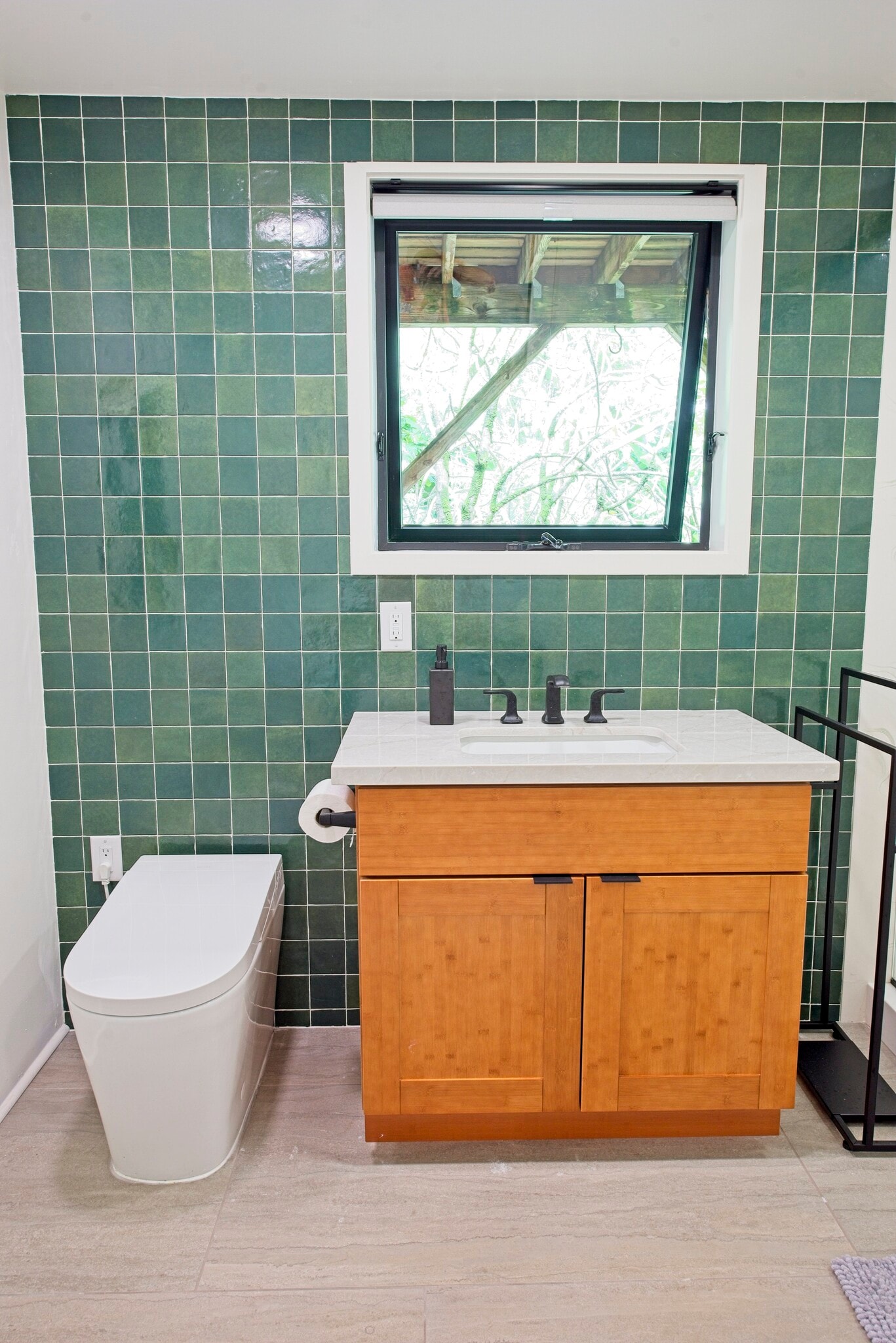 Building Photo - 2828 Dow St